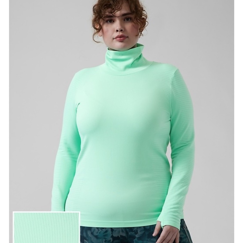 Athleta Flurry Blizzard Seamless Rib Turtleneck // wintergreen mint